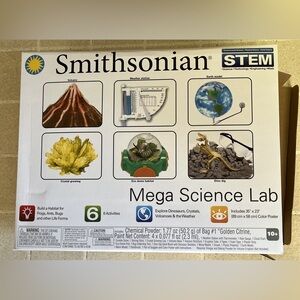 Brand new - Smithsonian Mega Science Lab Kit - 6 Activities - Sealed Box